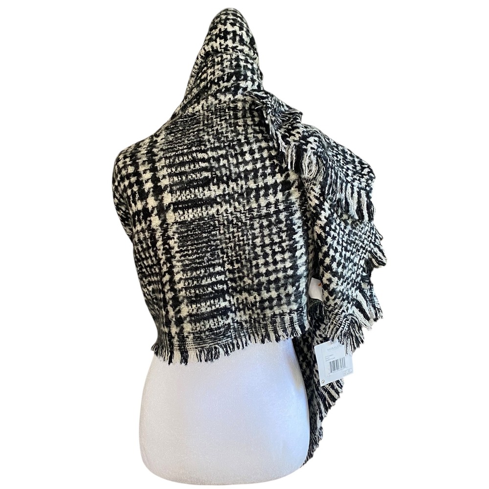Shiraleah Chicago Barrett Scarf Black White Houndstooth Oversized Blanket Fringe - Picture 3 of 7
